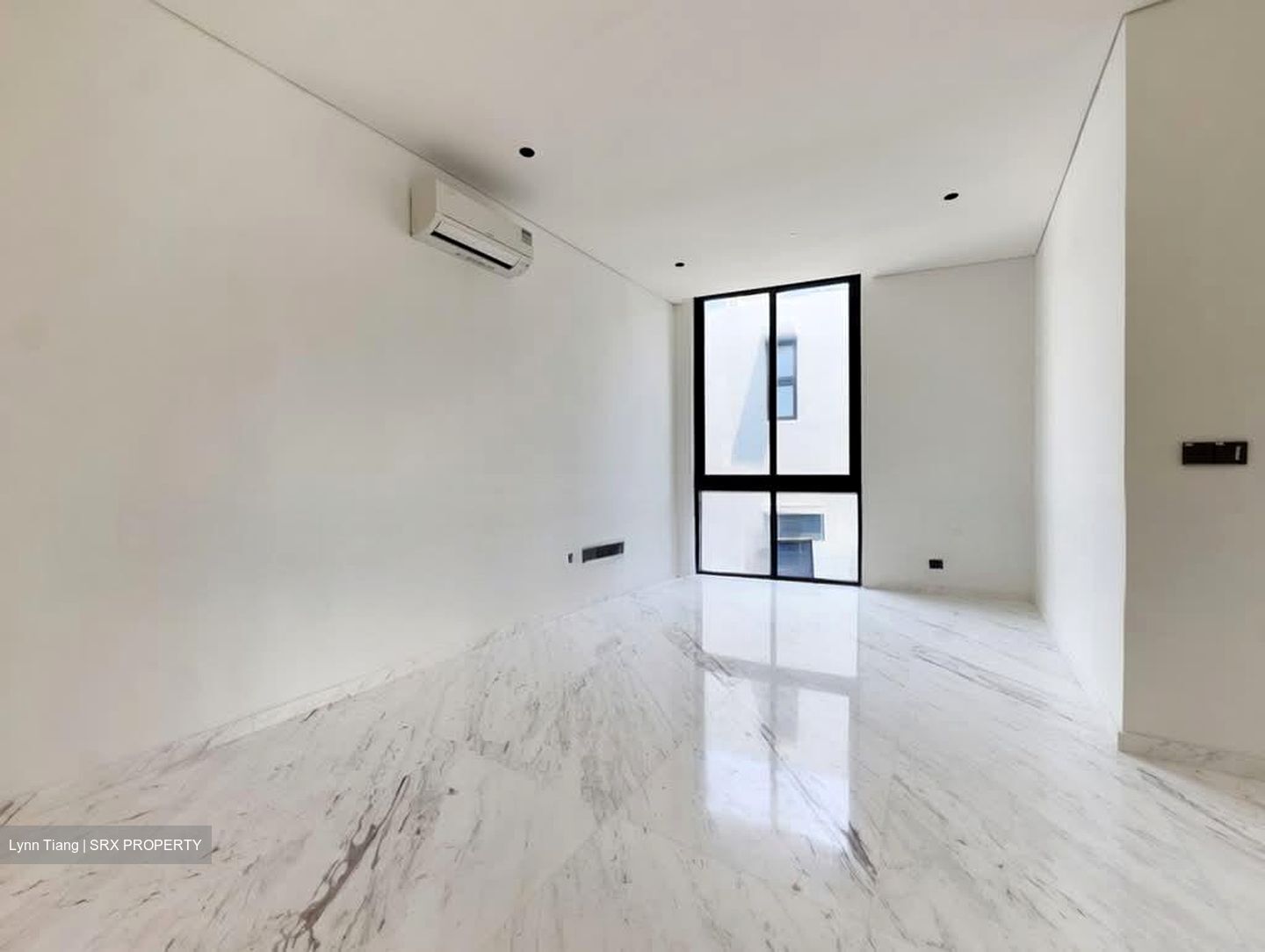 Elizabeth Drive (D23), Terrace #555702731